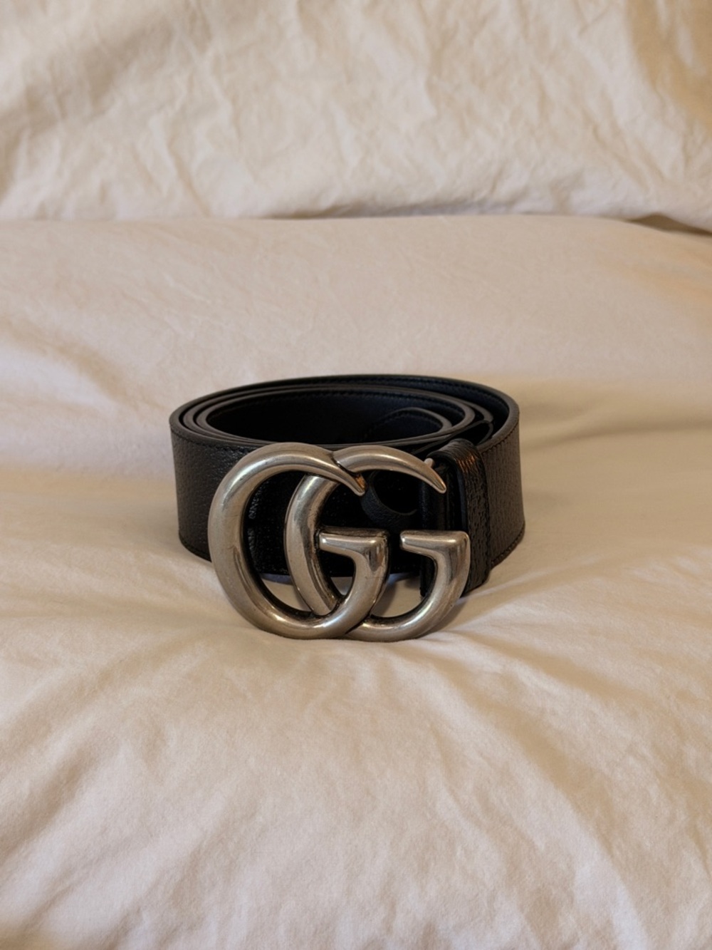 Gucci Black Leather Belt with Silver Double G Buckle